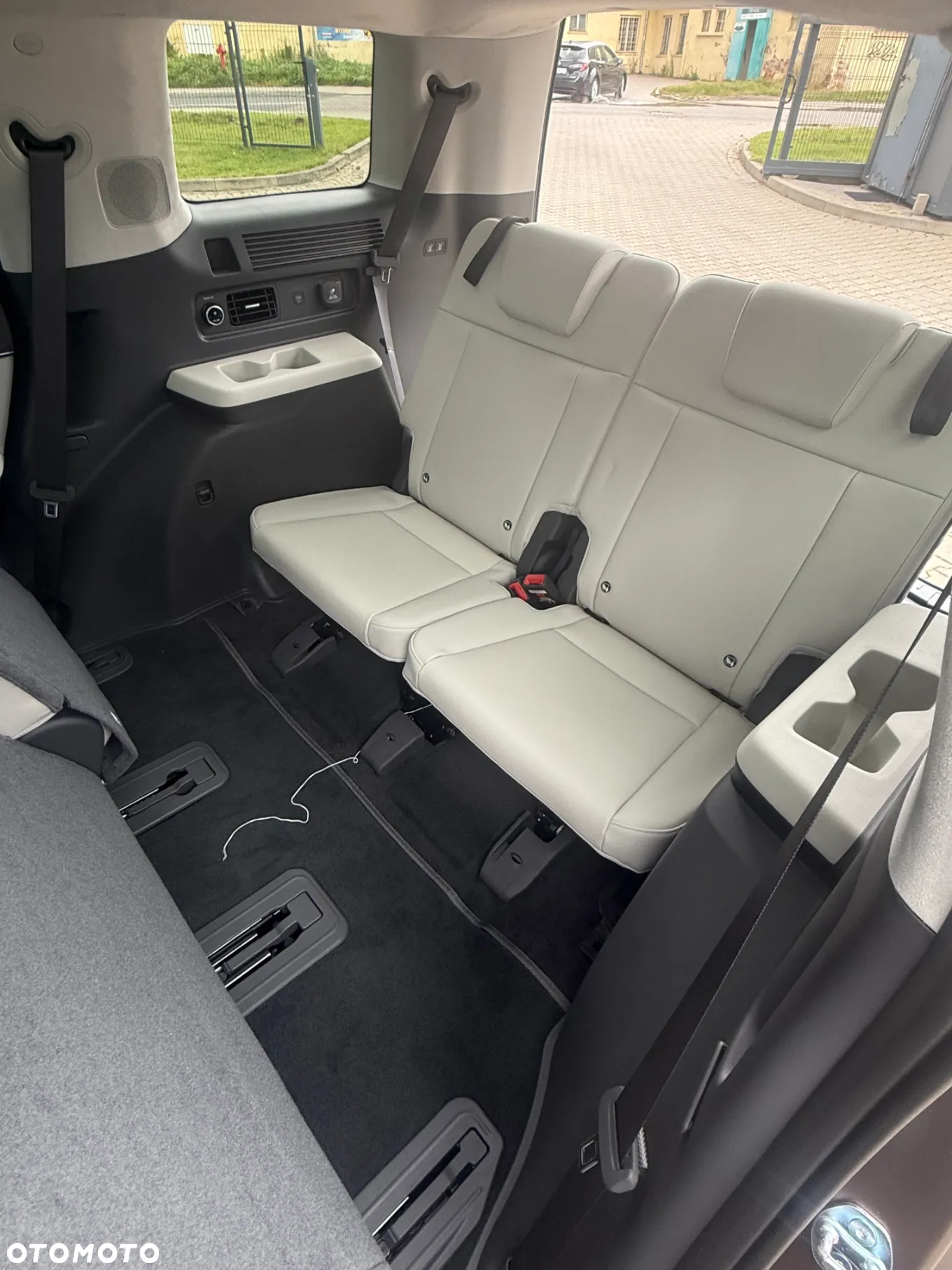 Hyundai Santa Fe - 12