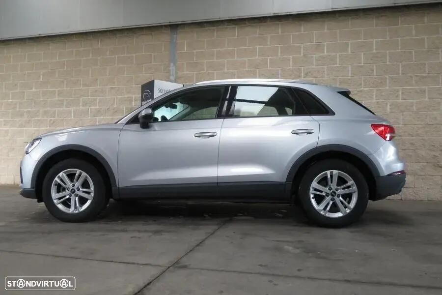 Audi Q3 35 TFSI Advanced — fotografia 12