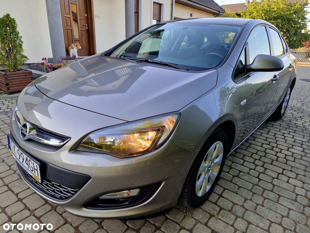 Opel Astra 1.6 Active EU6 - 4