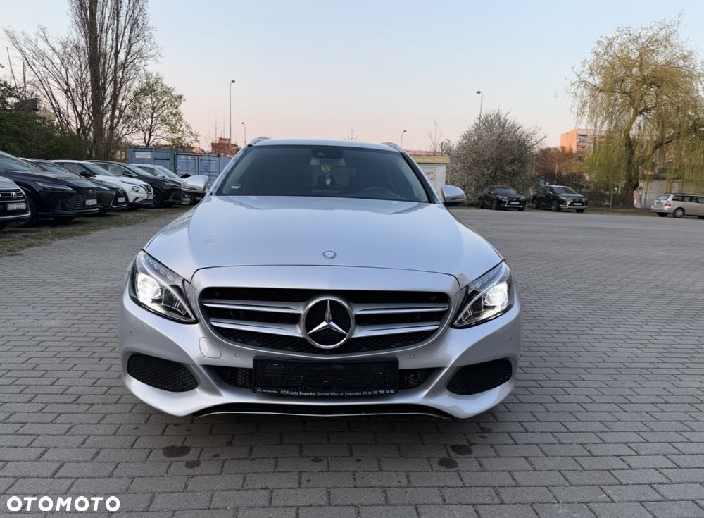 Mercedes-Benz Klasa C 180 7G-TRONIC - 3