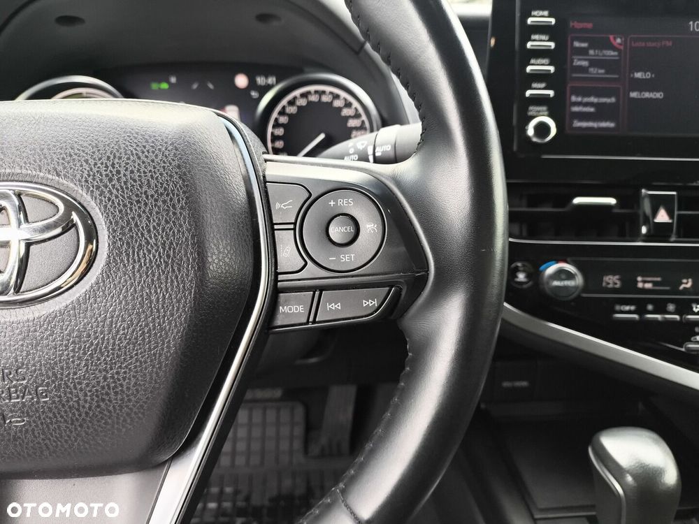 Toyota Camry 2.5 Hybrid Comfort CVT - 18