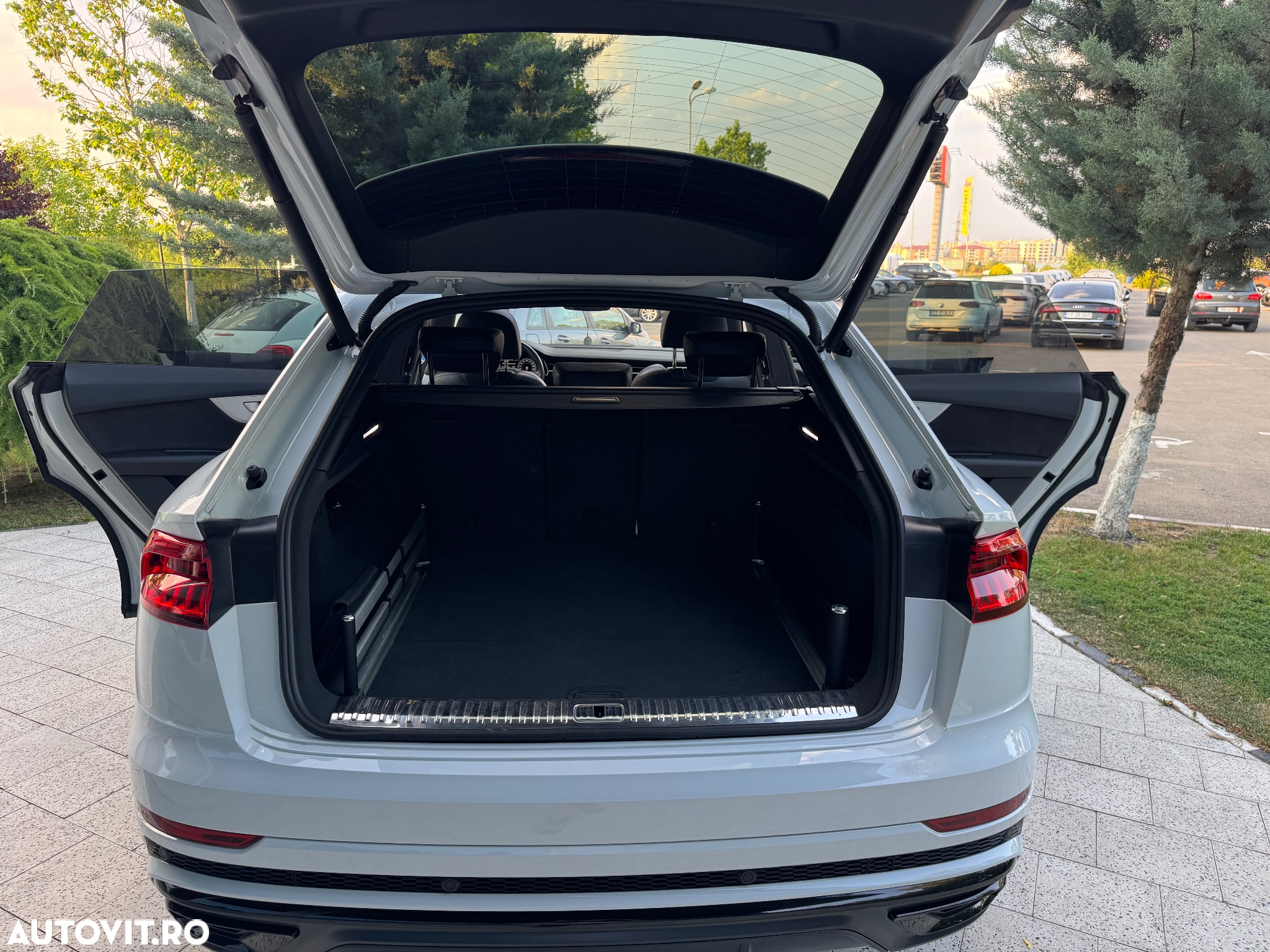 Audi Q8 50 TDI quattro Tiptronic - 32