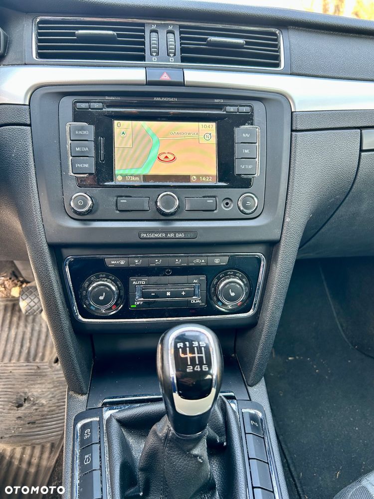 Skoda Superb 2.0 TDI Exclusive - 27
