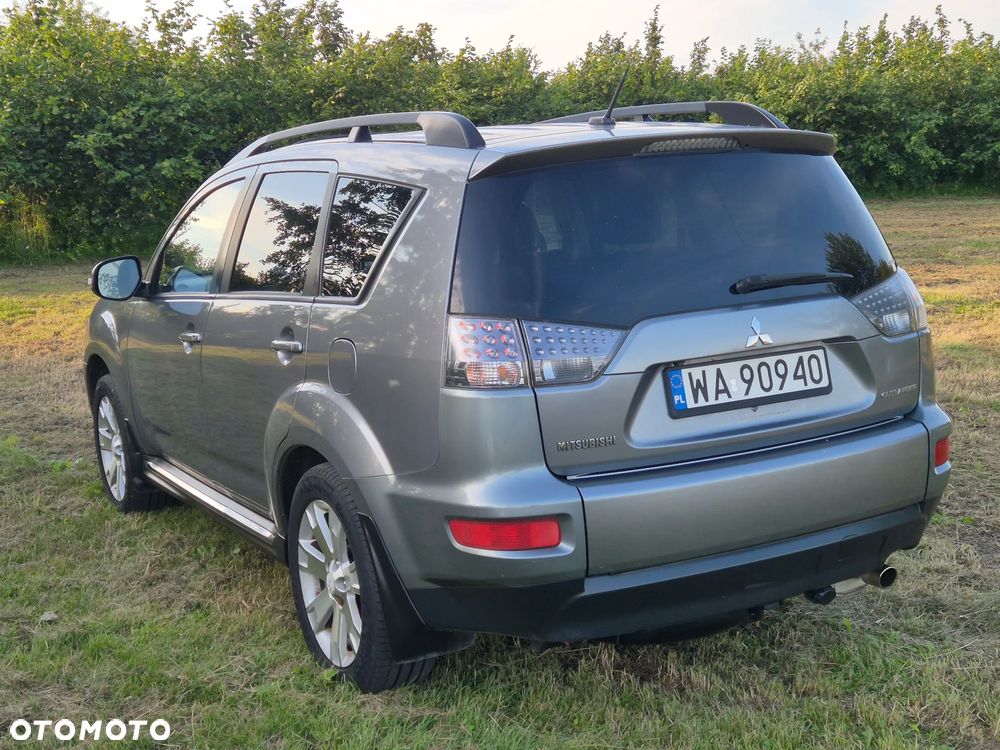 Mitsubishi Outlander 2.4 Intense + CVT - 4