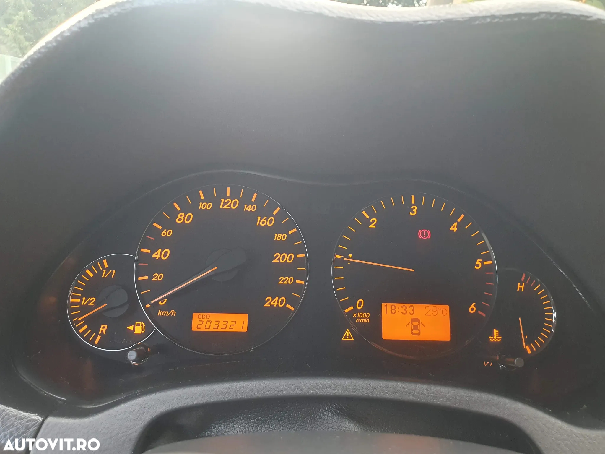 Toyota Avensis - 5