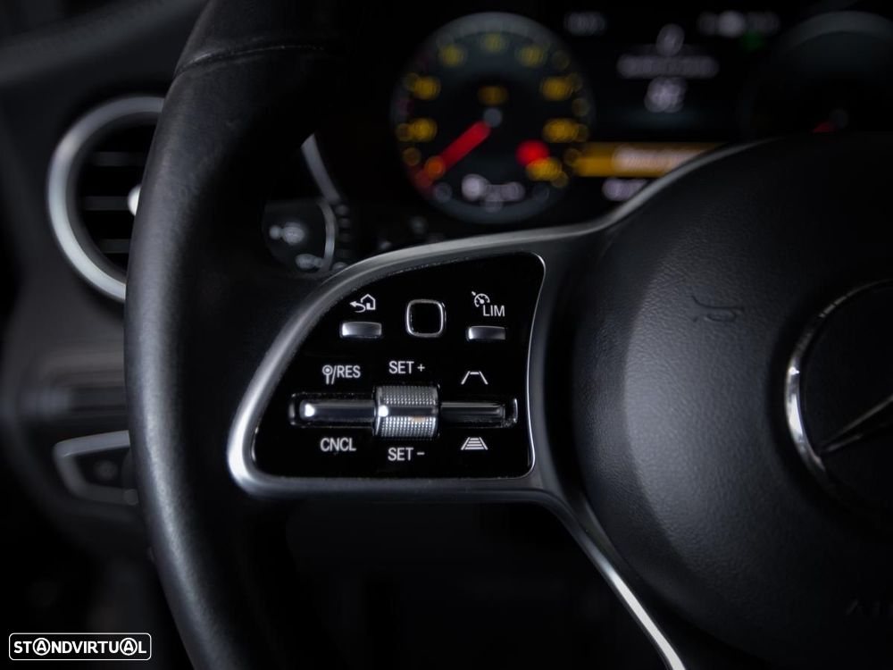 Mercedes-Benz GLC 300 de 4Matic - 17
