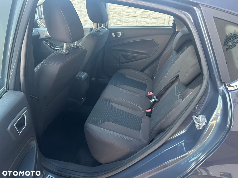 Ford Fiesta 1.5 TDCi SYNC Edition - 16