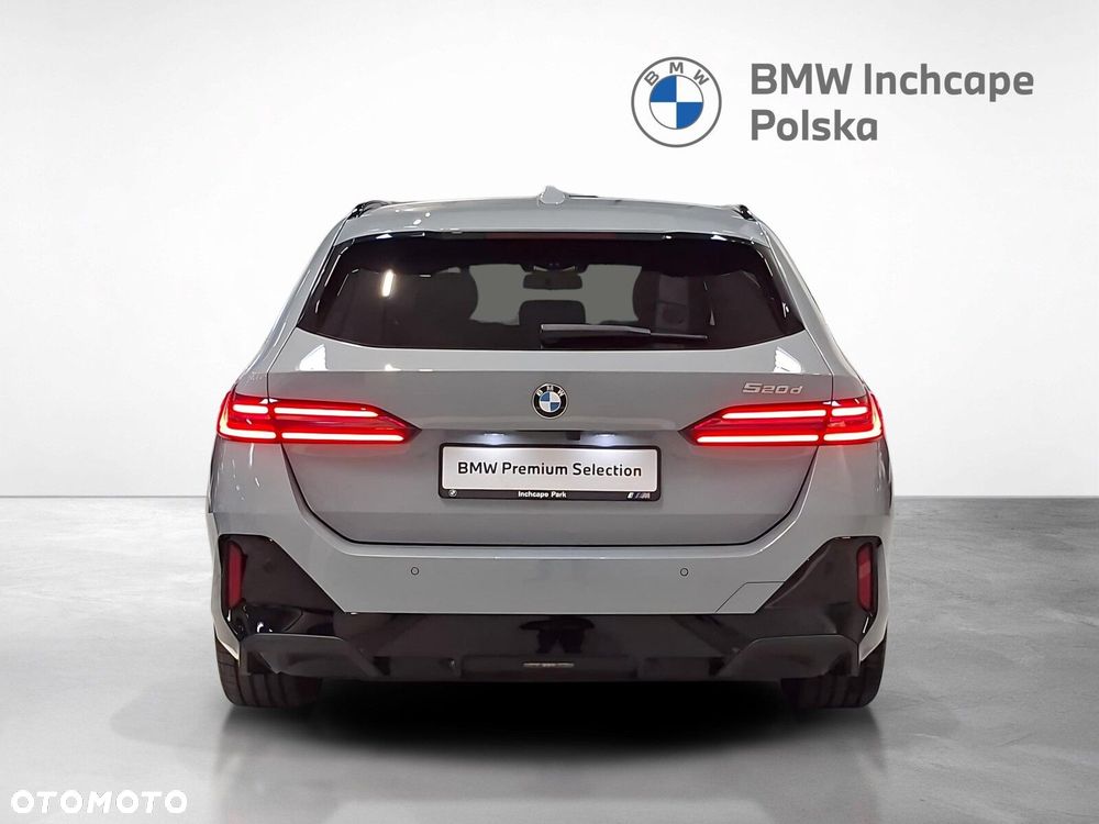 BMW 520D Touring 2025 photo 4