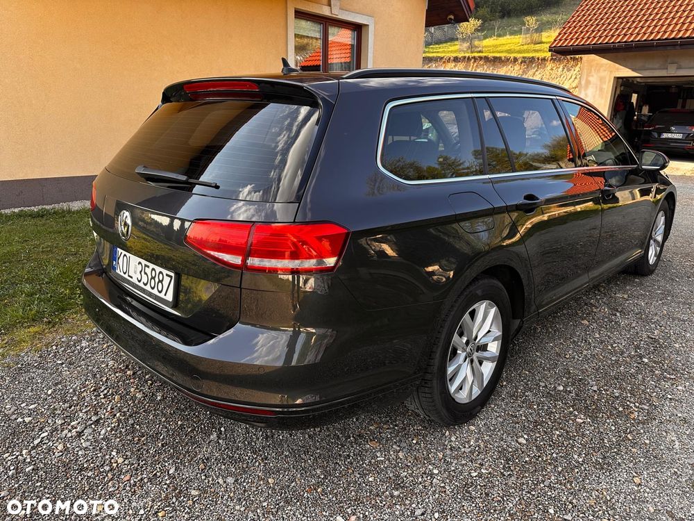 Volkswagen Passat 2.0 TDI SCR Comfortline - 5