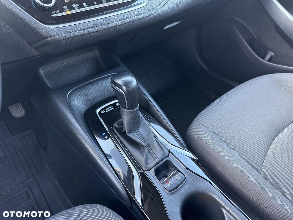 Toyota Corolla 1.8 Hybrid Comfort - 22