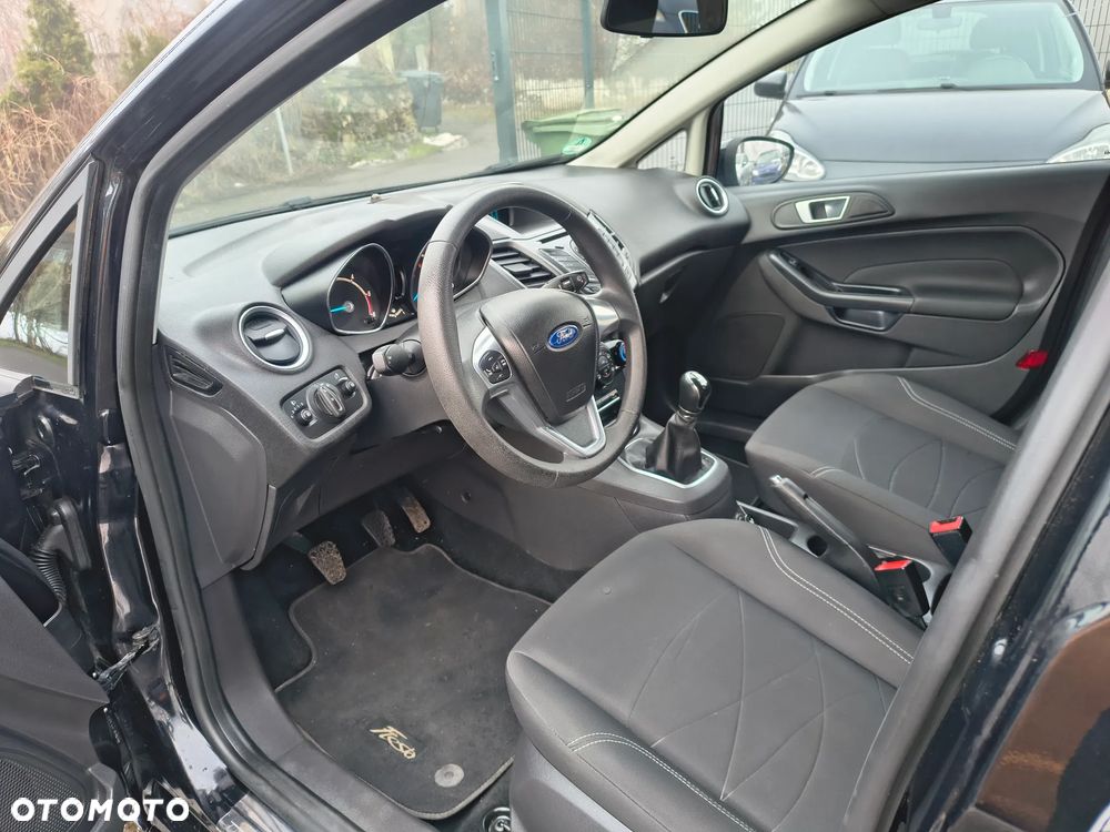 Ford Fiesta 1.6 TDCi DPF Titanium - 10