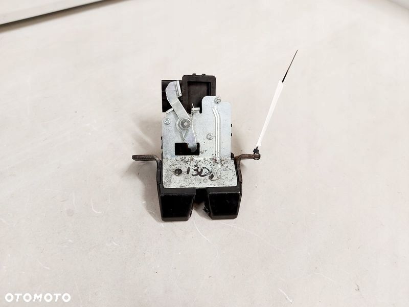 hyundai i30 ii hb zamek klapy tył 5d - 1