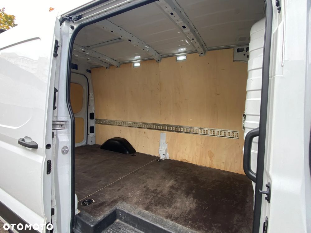 Maxus Deliver 9 - 10