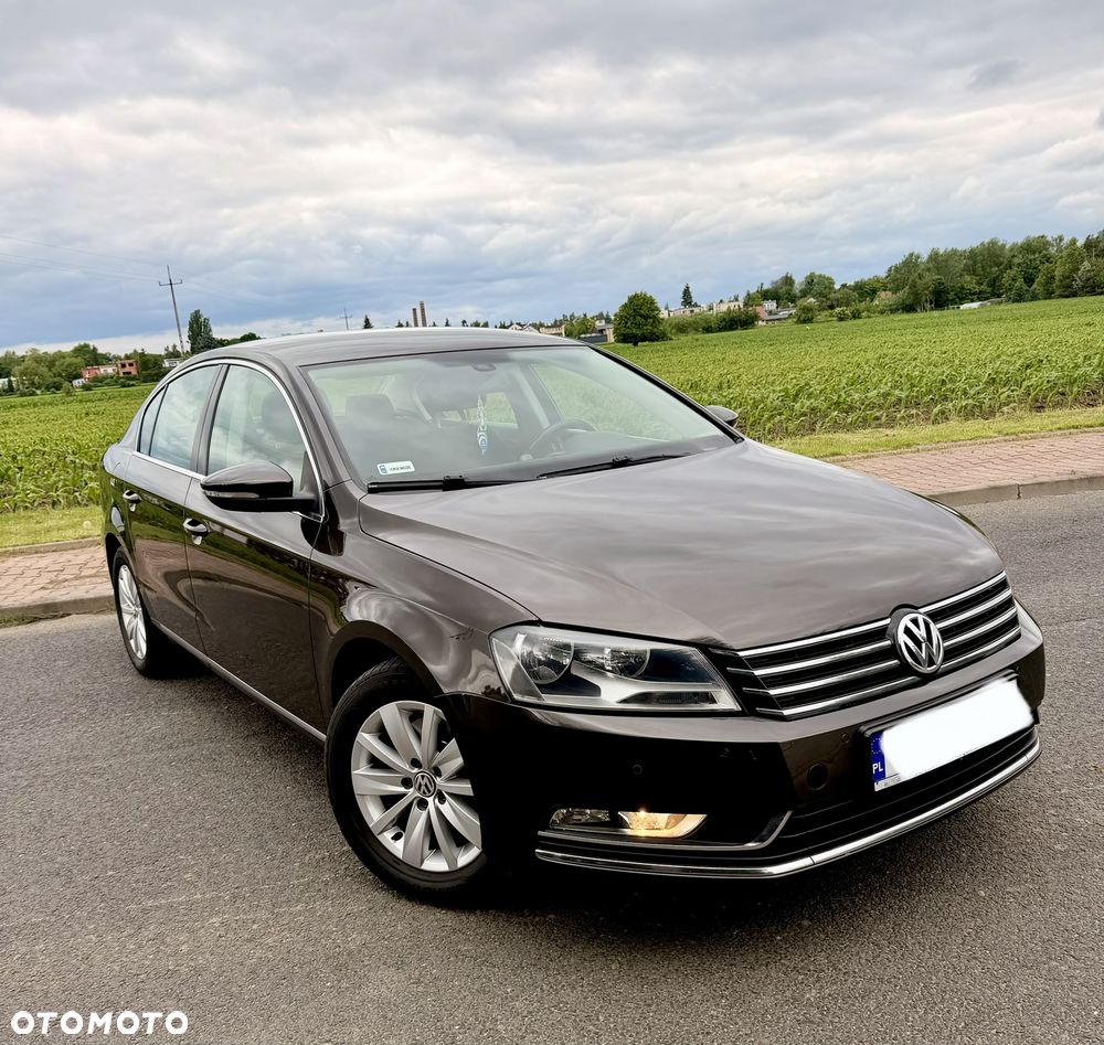 Volkswagen Passat 2.0 TDI Comfortline - 10