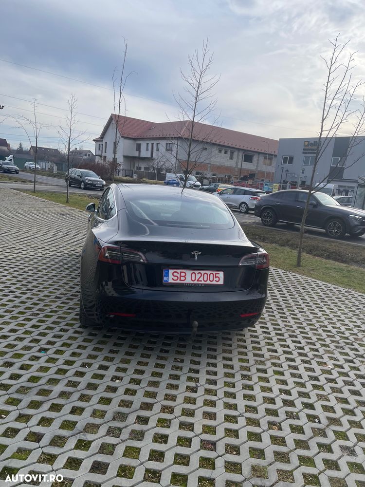 TESLA Model 3 2019 — imagine 5