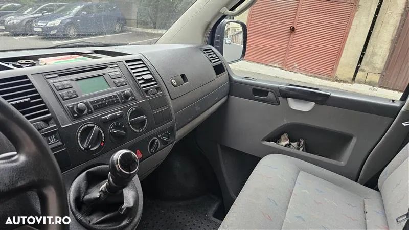 Volkswagen Transporter Caravelle DPF Comfortline Scurt - 6