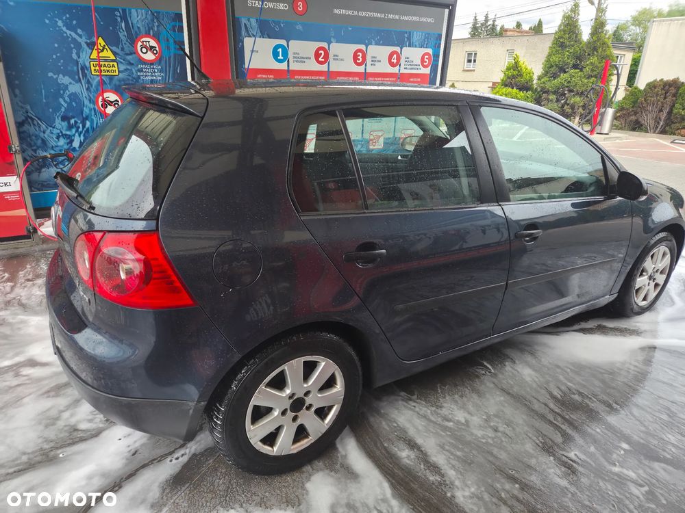 Volkswagen Golf - 8