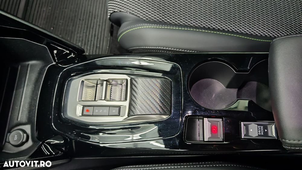 Peugeot 2008 54 kWh GT - 21