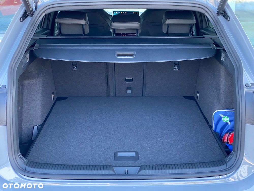 Volkswagen Golf Variant - 9