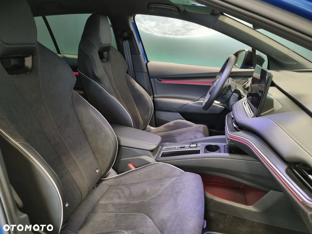Skoda Elroq 60 63kWh Sportline - 11