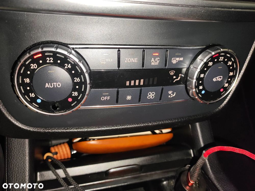 Mercedes-Benz ML - 11