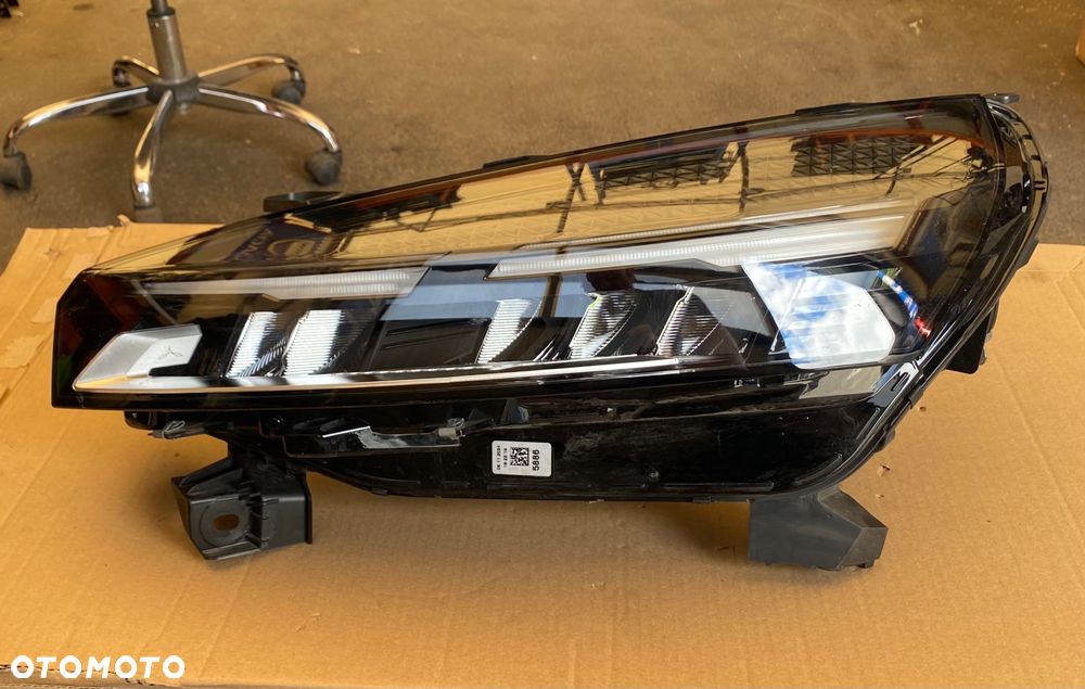RENAULT CLIO 5 V LIFT FL 2025r Igła! Kompletna LAMPA PRZEDNIA LEWA REFLEKTOR LEWY PRZEDNI PRZÓD FULL LED  LEDOWY  EUROPA FULLLED 260600149R Wwa - 2