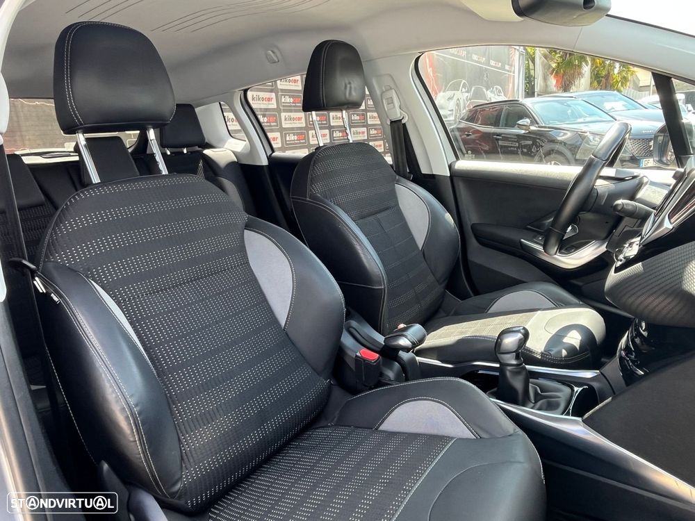 Peugeot 2008 1.6 e-HDi Allure - 47