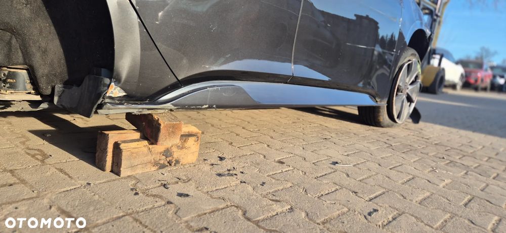 Cupra Born - 8