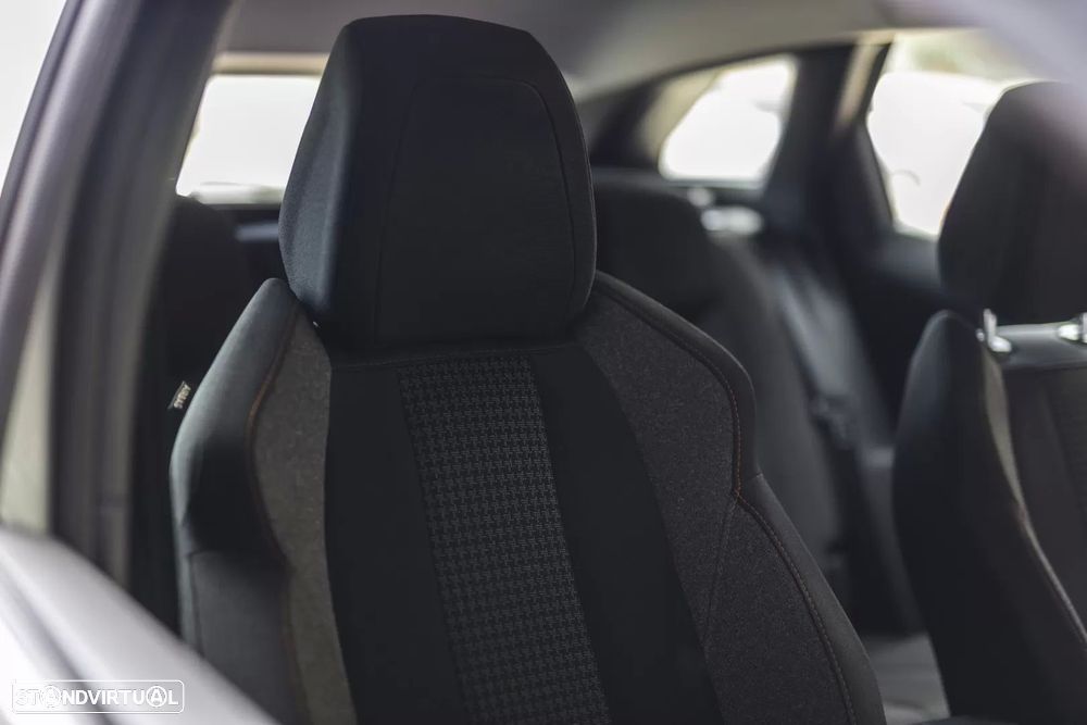 Peugeot 3008 - 18