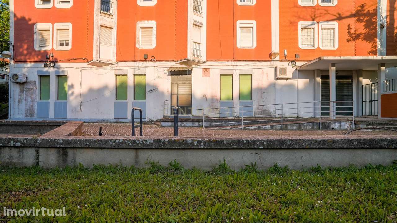 Espaço Versátil com Localização Privilegiada - Grande imagem: 4/31