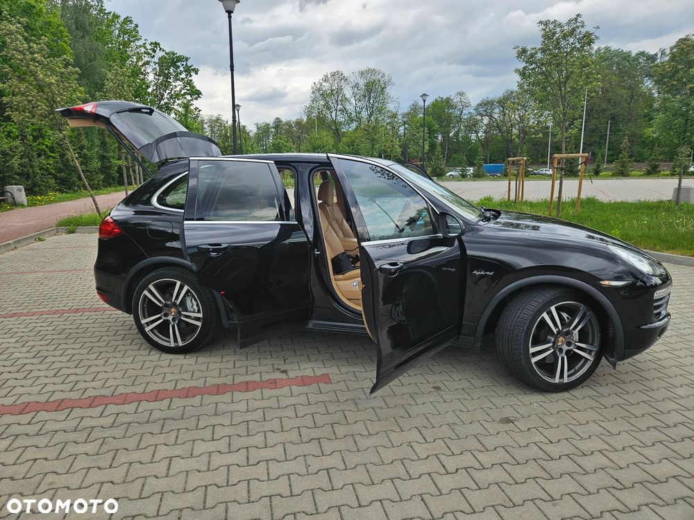 Porsche Cayenne - 12