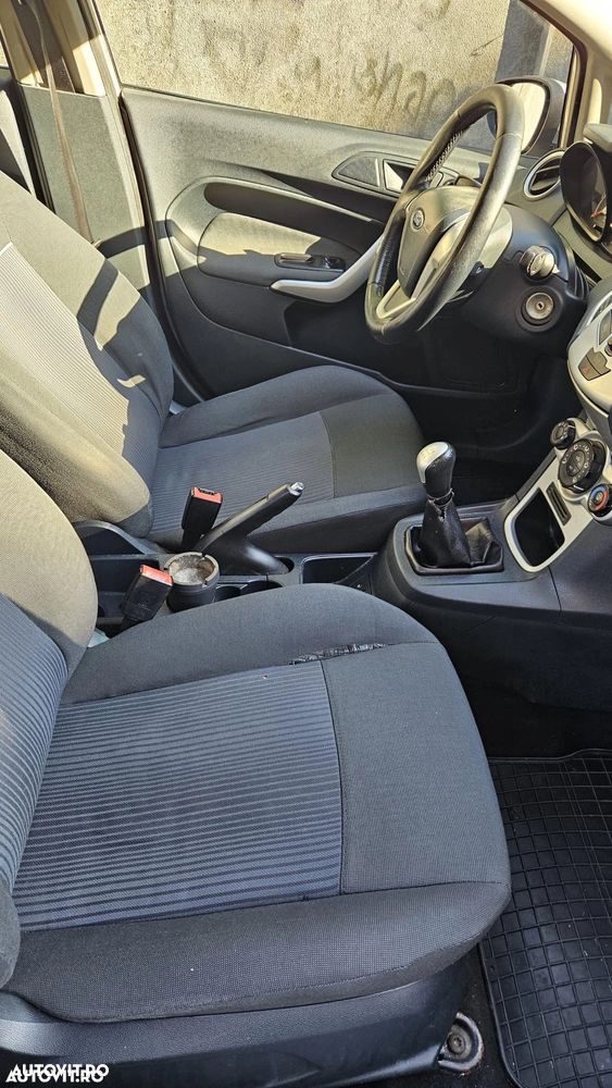 Ford Fiesta 1.6 TDCI Trend - 8