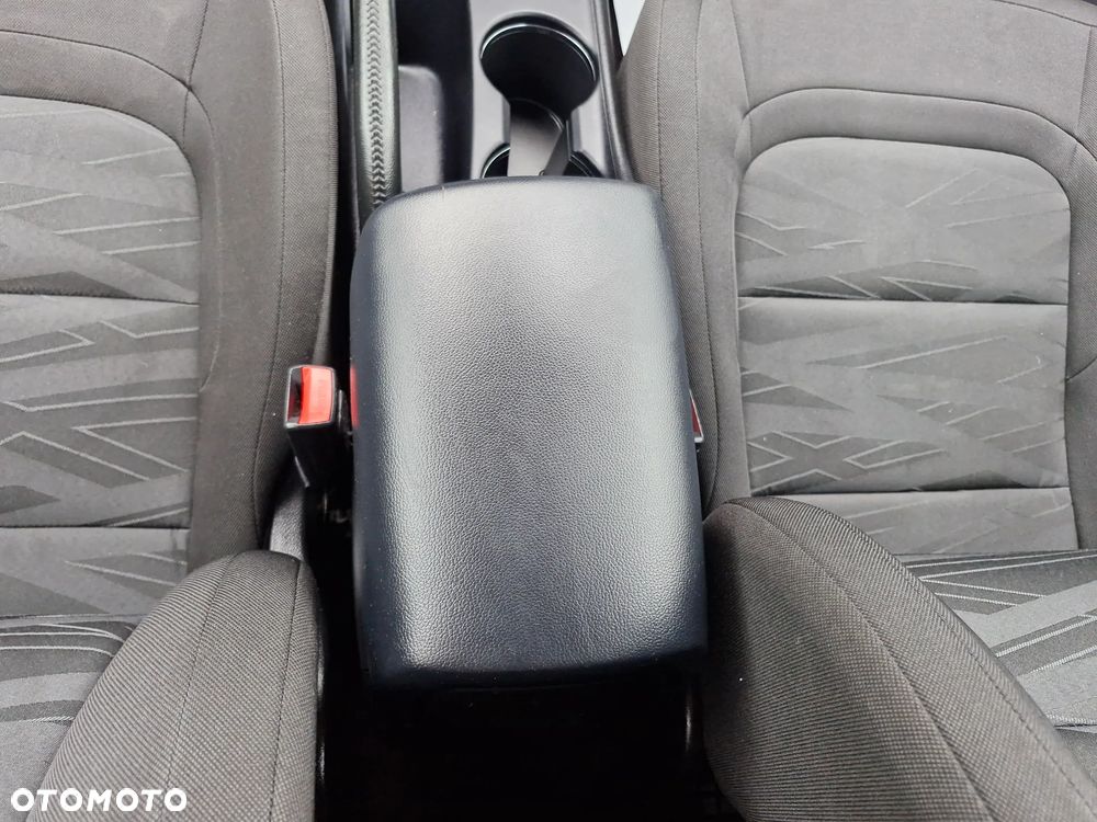 Kia Ceed 1.4 CVVT Attract - 35