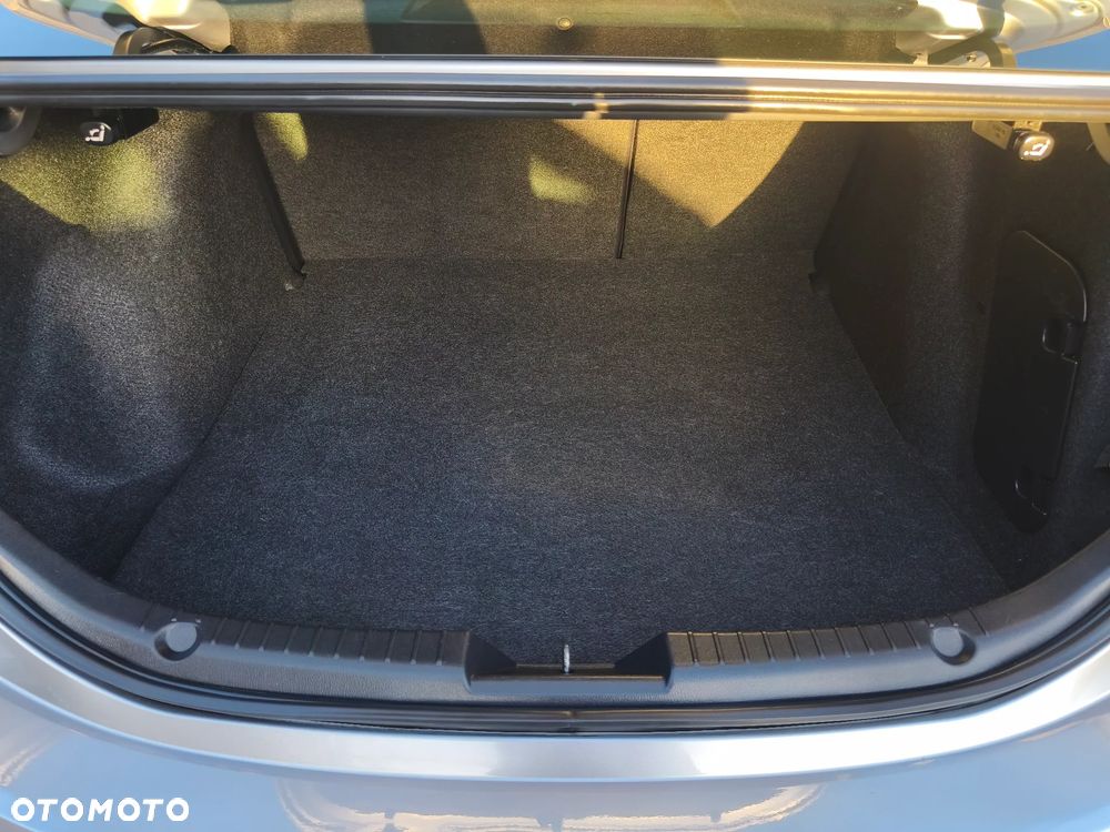 Mazda 3 SKYACTIV-G 120 Automatik Sports-Line - 39