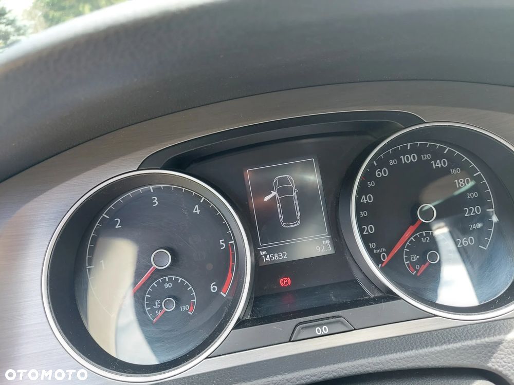 Volkswagen Golf 1.6 TDI BlueMotion Trendline - 3