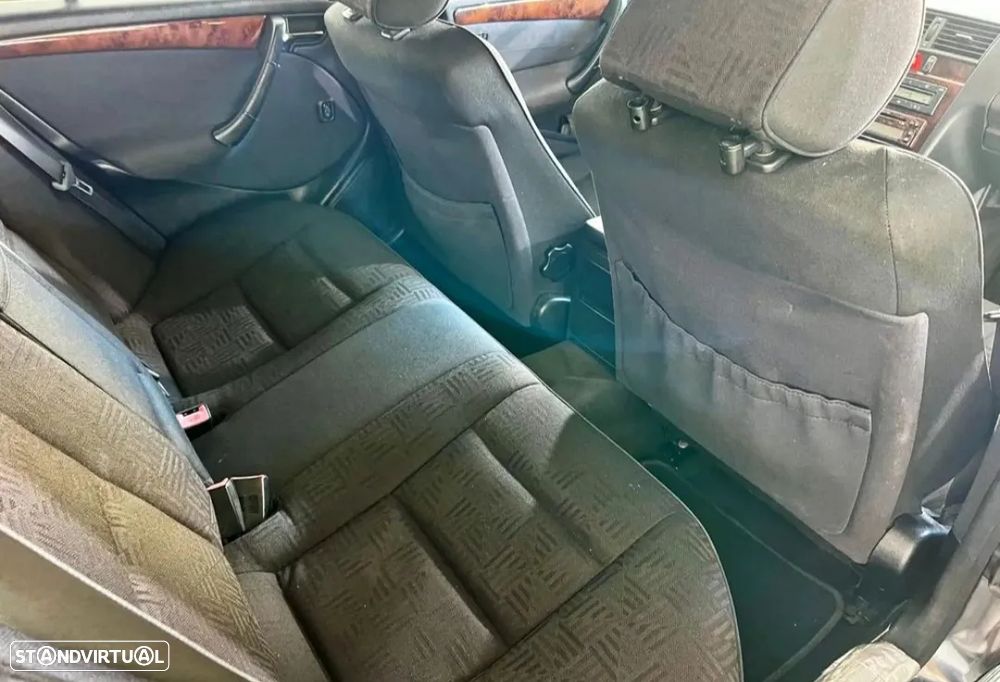 Mercedes-Benz C 220 - 6