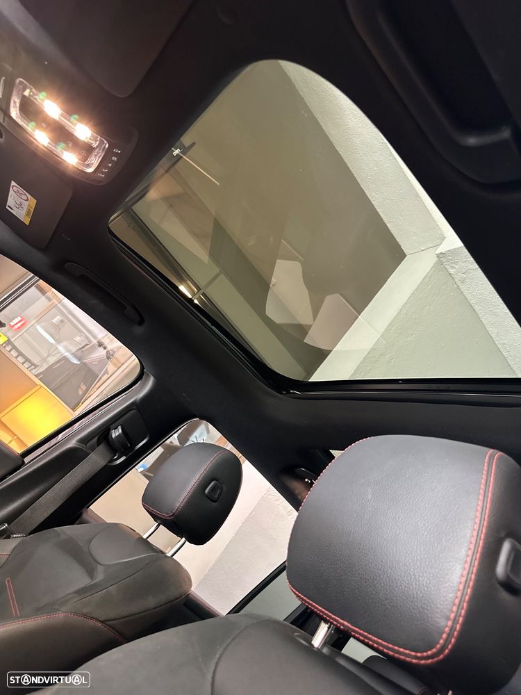 Mercedes-Benz GLB 220 d 4Matic AMG Line - 36
