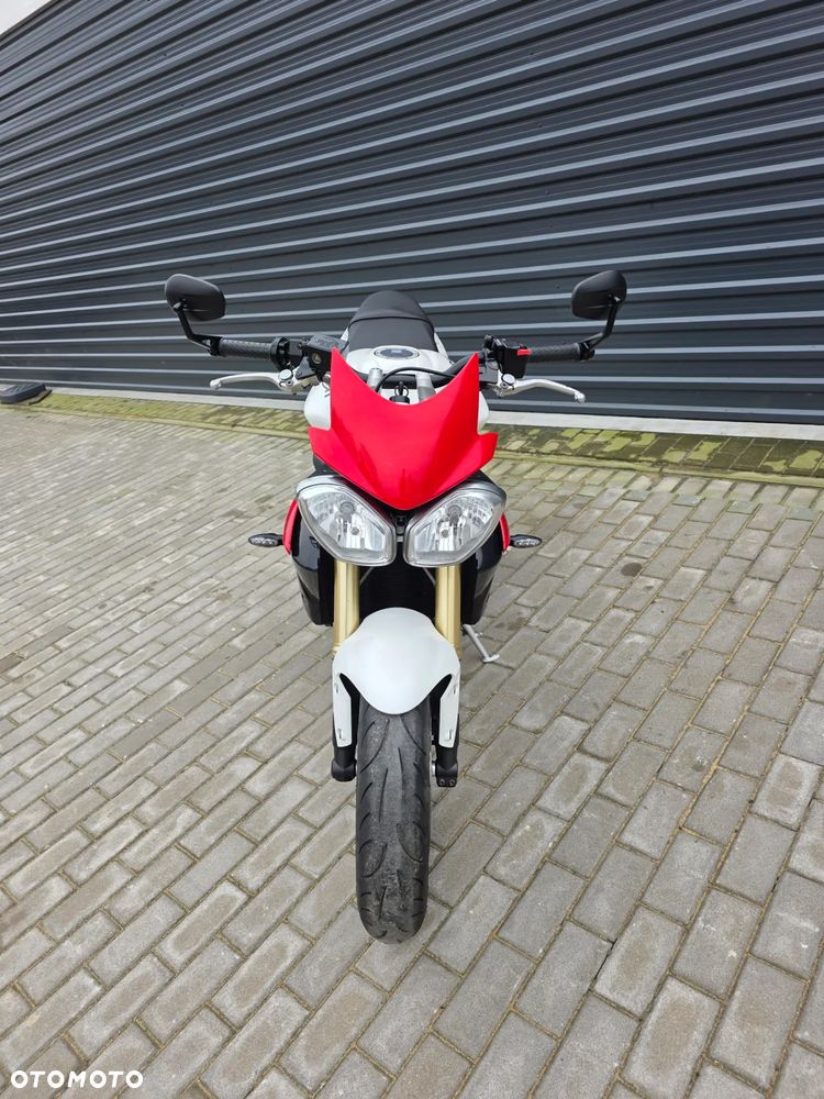 Triumph Street Triple - 16