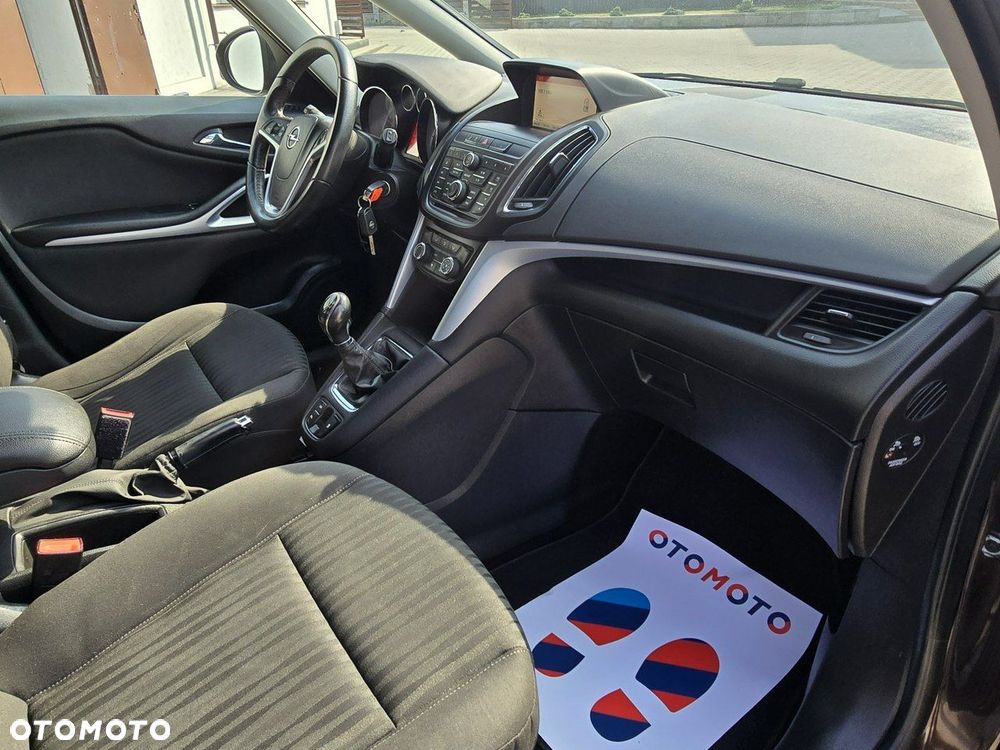 Opel Zafira - 23