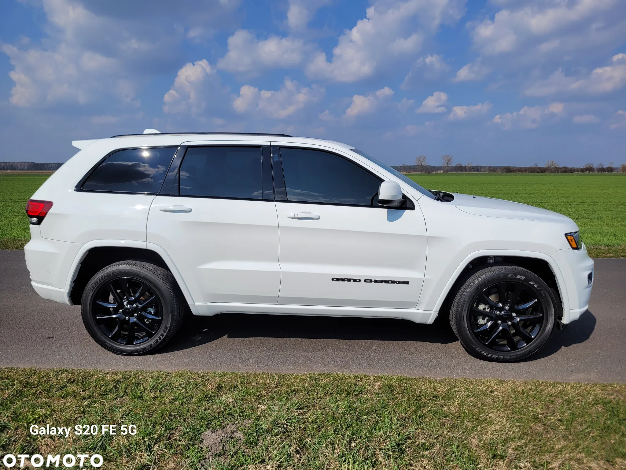 Jeep Grand Cherokee - 11
