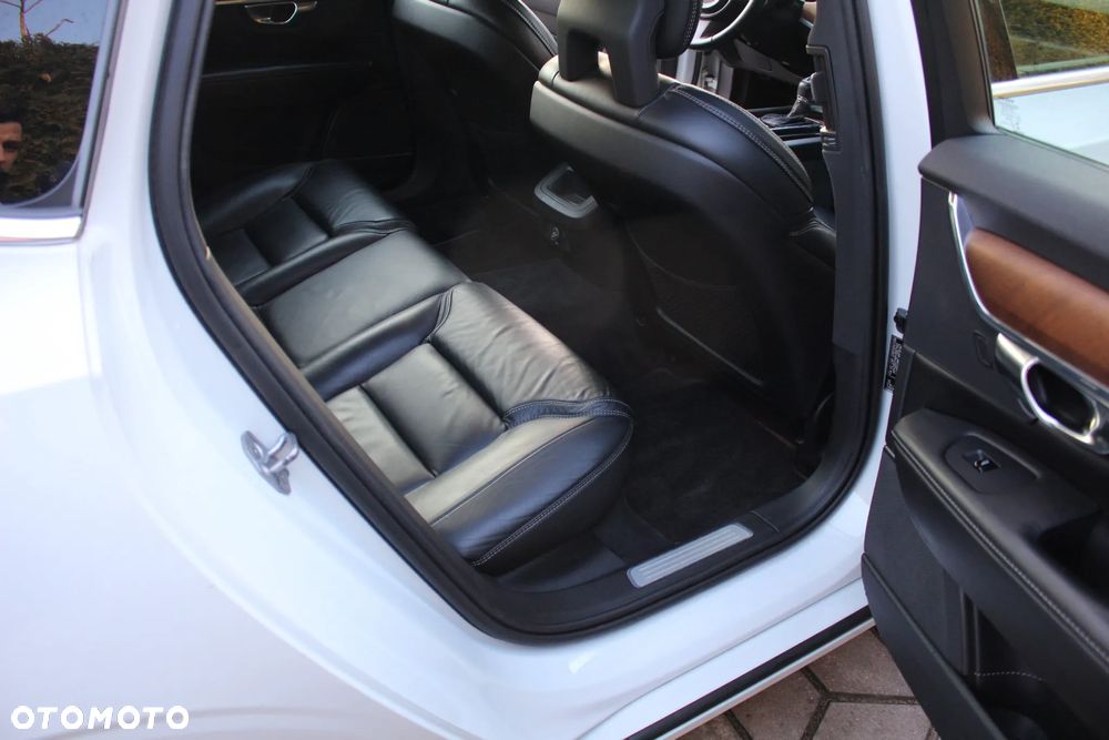 Volvo S90 D4 AWD Geartronic Inscription - 9