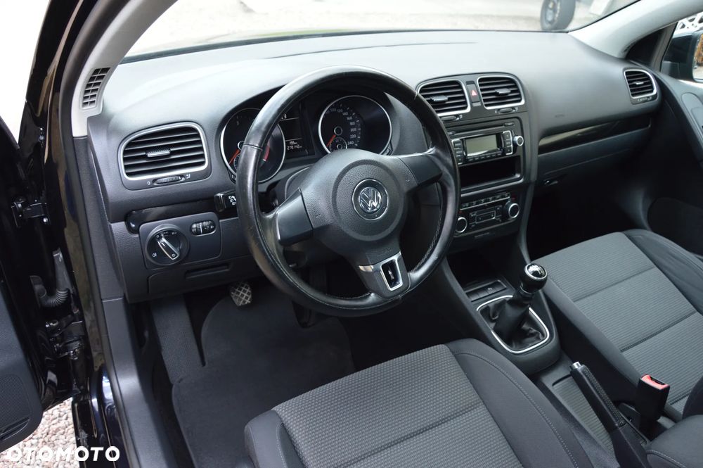 Volkswagen Golf - 20