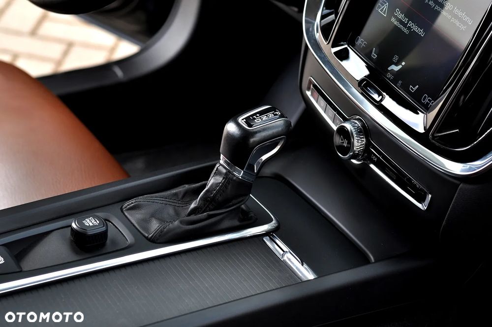 Volvo V60 D3 Momentum Pro - 28