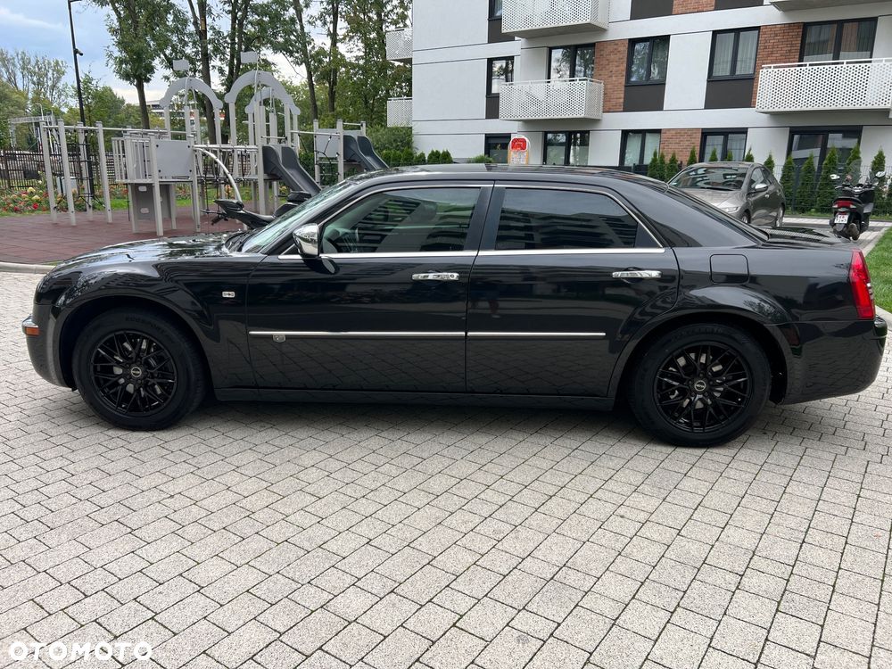 Chrysler 300C - 5