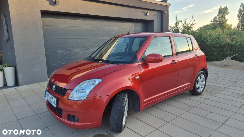 Suzuki Swift - 1