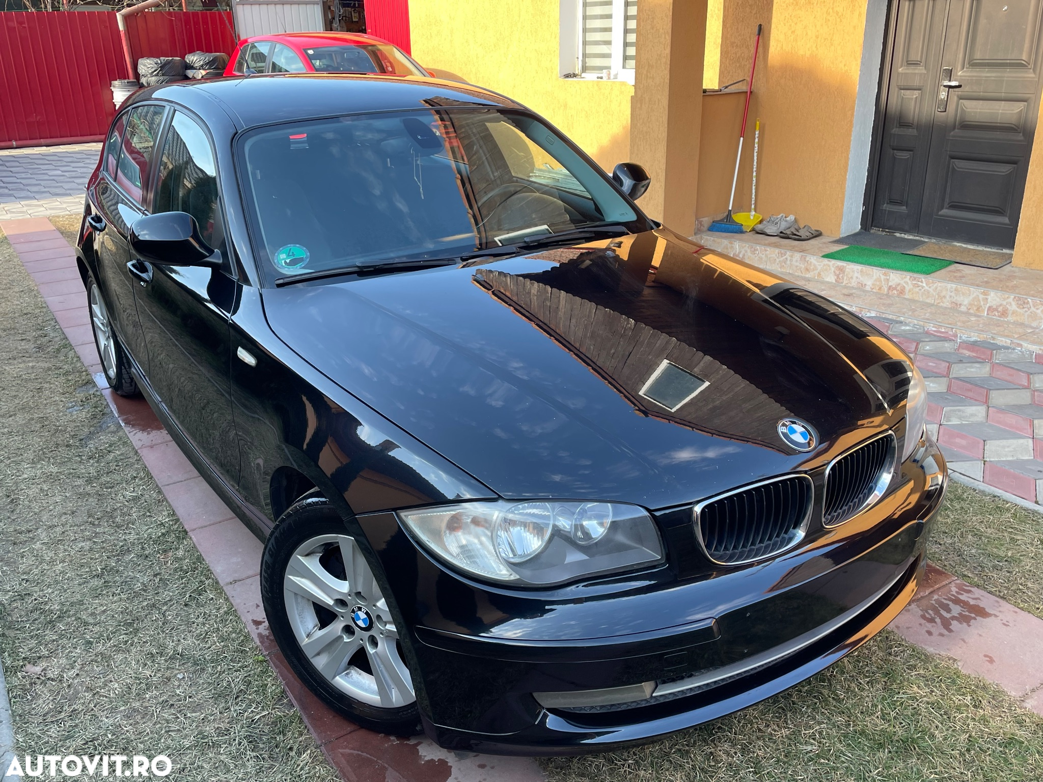BMW Seria 1 118d DPF - 13