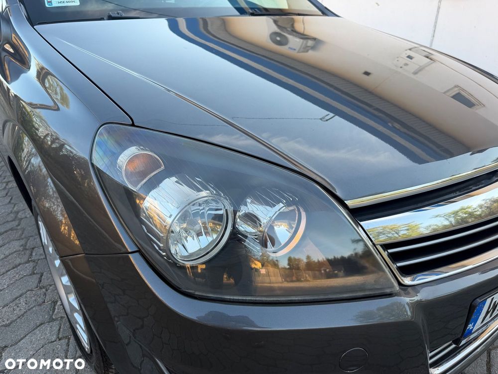 Opel Astra 1.6 Enjoy - 32