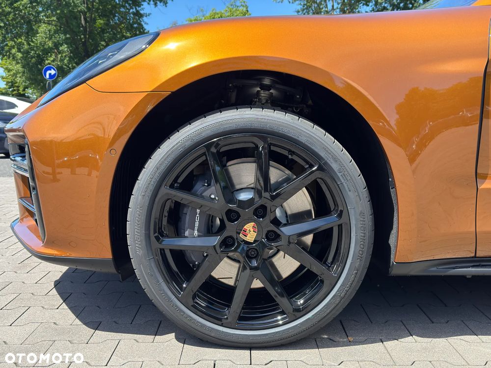 Porsche Panamera 4 E-Hybrid PHEV - 9