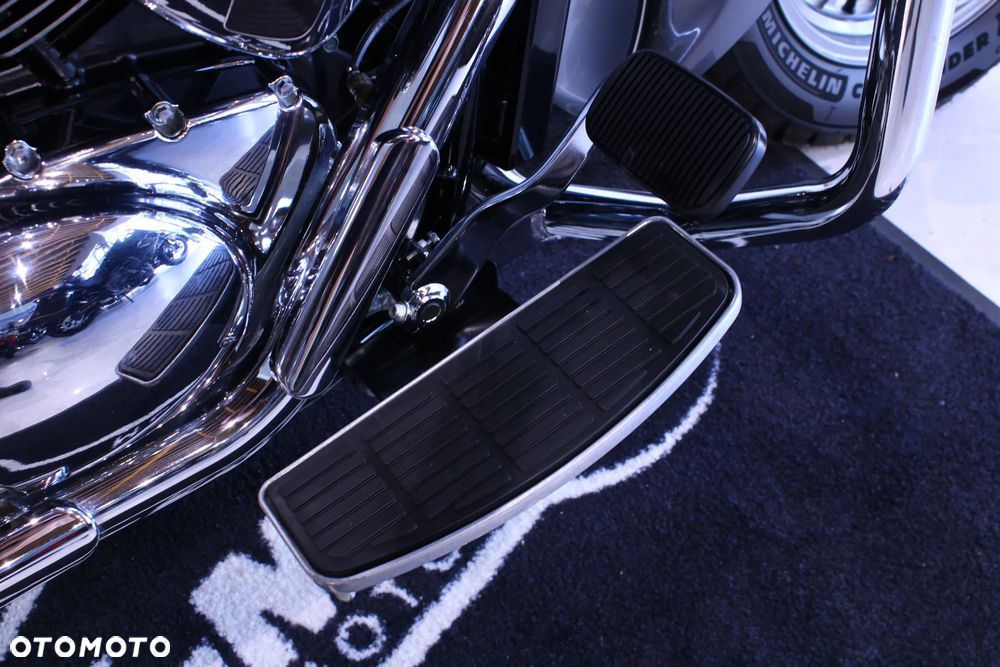 Suzuki Intruder - 21
