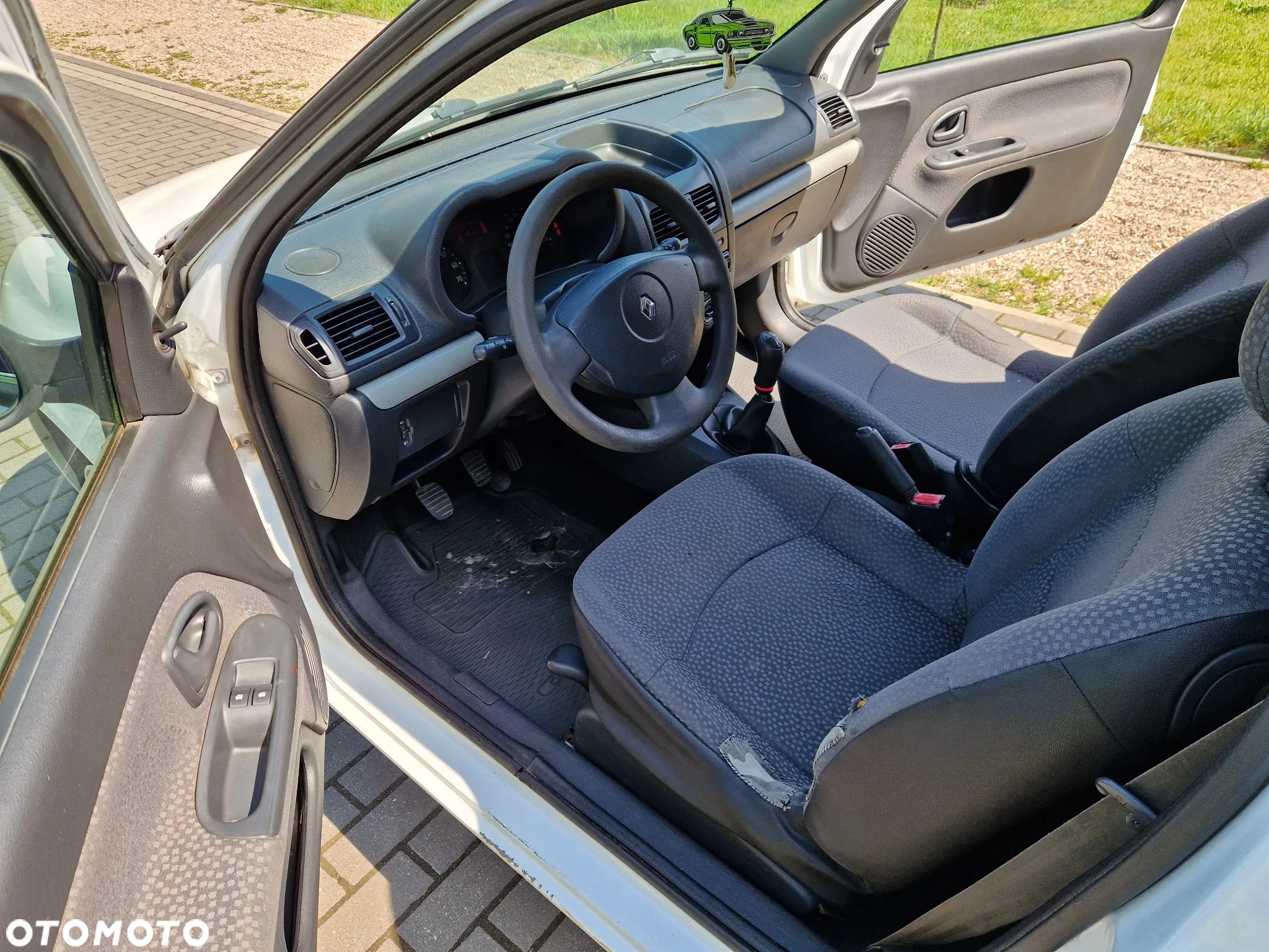 Renault Clio 1.5 dCi Alize - 9